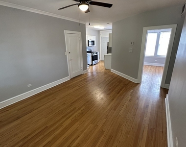 5735 W Wellington Avenue - Photo Thumbnail 3