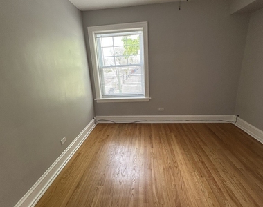 5735 W Wellington Avenue - Photo Thumbnail 10