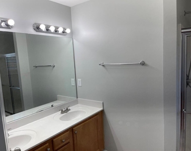 2335 Gateview Court - Photo Thumbnail 8