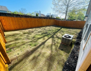 2335 Gateview Court - Photo Thumbnail 12