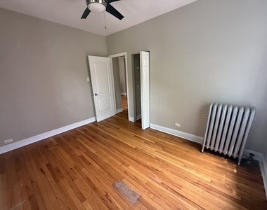 836 E 53rd Street - Photo Thumbnail 10