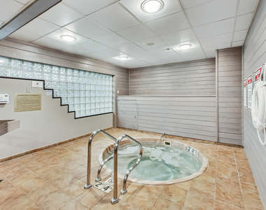 10 E Ontario Street - Photo Thumbnail 28