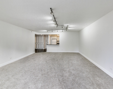 10 E Ontario Street - Photo Thumbnail 8