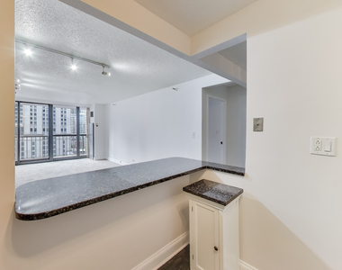 10 E Ontario Street - Photo Thumbnail 11