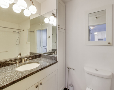 10 E Ontario Street - Photo Thumbnail 16