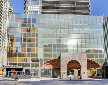 10 E Ontario Street - Photo Thumbnail 1