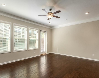 335 Beacons Place - Photo Thumbnail 17