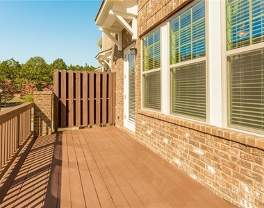 335 Beacons Place - Photo Thumbnail 31