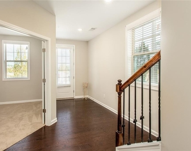 335 Beacons Place - Photo Thumbnail 1