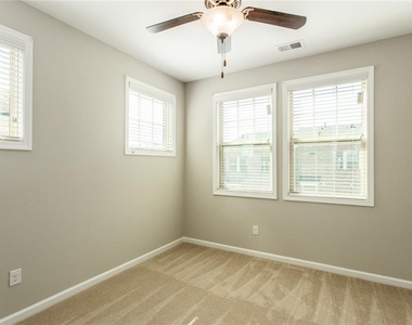 335 Beacons Place - Photo Thumbnail 25