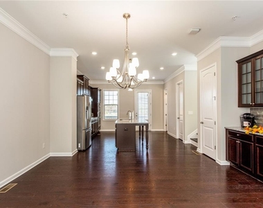335 Beacons Place - Photo Thumbnail 12
