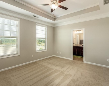 335 Beacons Place - Photo Thumbnail 20