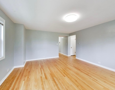 6405 N Normandy Avenue - Photo Thumbnail 4