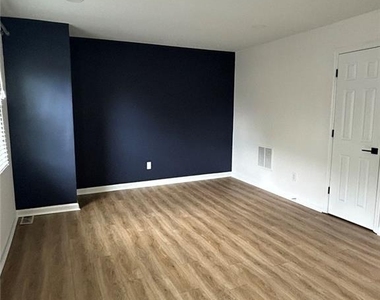 1453 Springleaf Circle Se - Photo Thumbnail 6