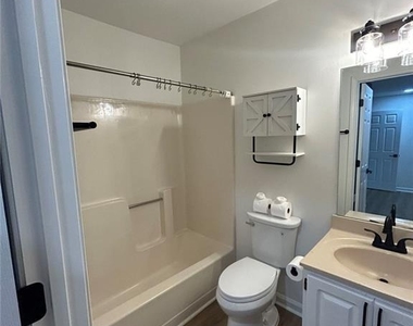 1453 Springleaf Circle Se - Photo Thumbnail 10