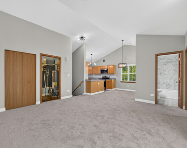 1960 Heron Avenue - Photo Thumbnail 6