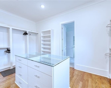 2975 Osborne Road Ne - Photo Thumbnail 18