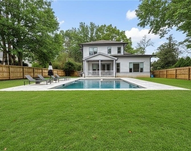 2975 Osborne Road Ne - Photo Thumbnail 1