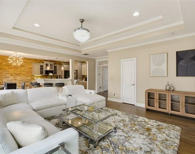 1165 Laurel Place Se - Photo Thumbnail 9