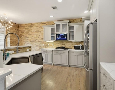 1165 Laurel Place Se - Photo Thumbnail 15