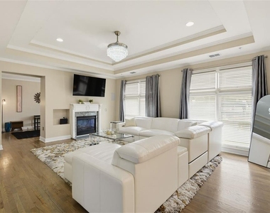 1165 Laurel Place Se - Photo Thumbnail 6