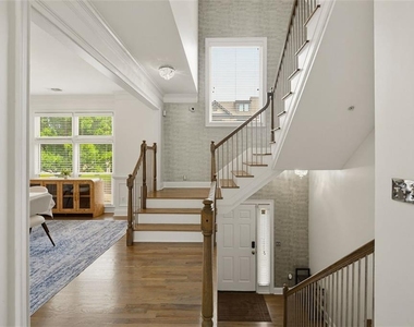 1165 Laurel Place Se - Photo Thumbnail 5