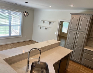 194 Sweetwater Ridge - Photo Thumbnail 12