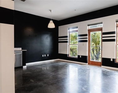 333 Nelson Street Sw - Photo Thumbnail 9