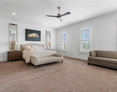 323 S Esplanade - Photo Thumbnail 21