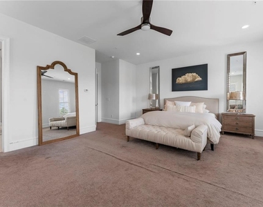 323 S Esplanade - Photo Thumbnail 22