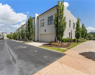 323 S Esplanade - Photo Thumbnail 35