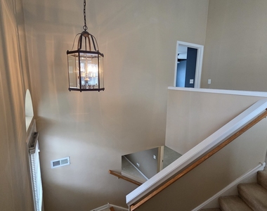 2444 Emily Lane - Photo Thumbnail 3