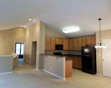 2444 Emily Lane - Photo Thumbnail 2