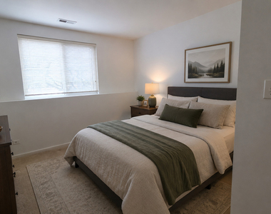 2444 Emily Lane - Photo Thumbnail 12