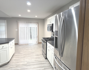 4410 Mallard Drive - Photo Thumbnail 7