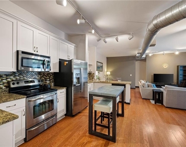 5300 Peachtree Road - Photo Thumbnail 5