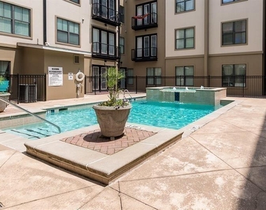 5300 Peachtree Road - Photo Thumbnail 40
