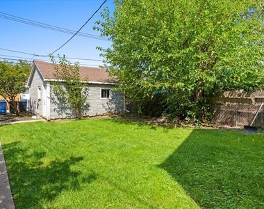 5344 W Eddy Street - Photo Thumbnail 6
