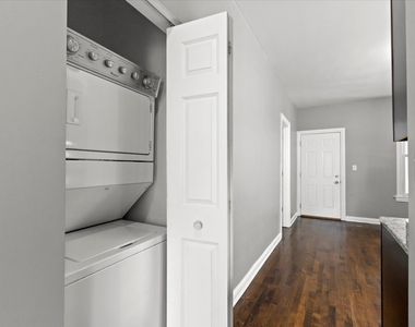 5344 W Eddy Street - Photo Thumbnail 5