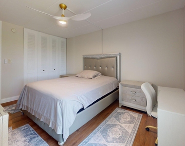16 E Old Willow Road - Photo Thumbnail 9