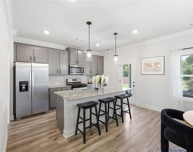 2700 Westgate Park Drive - Photo Thumbnail 15