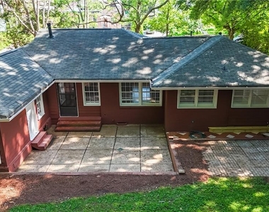 1392 Lively Ridge Road Ne - Photo Thumbnail 3