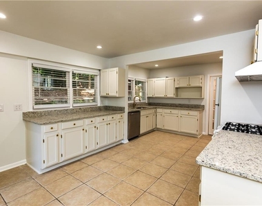 1392 Lively Ridge Road Ne - Photo Thumbnail 27