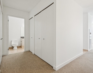 512 N Mcclurg Court - Photo Thumbnail 3