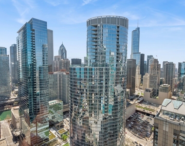 512 N Mcclurg Court - Photo Thumbnail 14