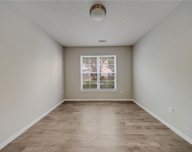 10 Perimeter Summit Boulevard Ne - Photo Thumbnail 29