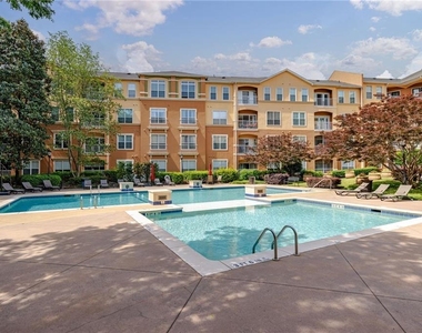 10 Perimeter Summit Boulevard Ne - Photo Thumbnail 7