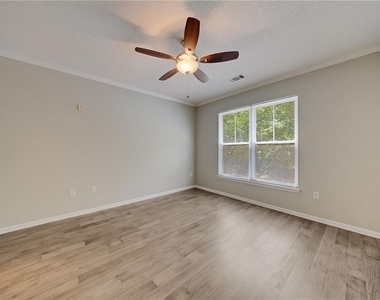 10 Perimeter Summit Boulevard Ne - Photo Thumbnail 36