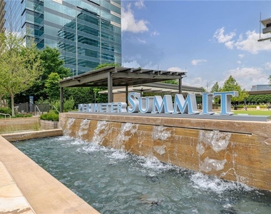 10 Perimeter Summit Boulevard Ne - Photo Thumbnail 5