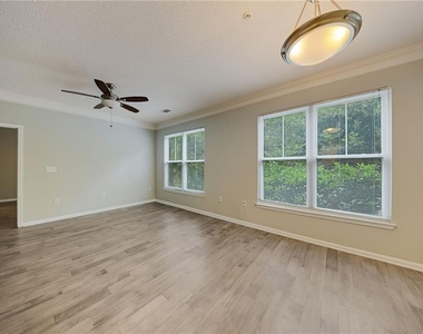 10 Perimeter Summit Boulevard Ne - Photo Thumbnail 16